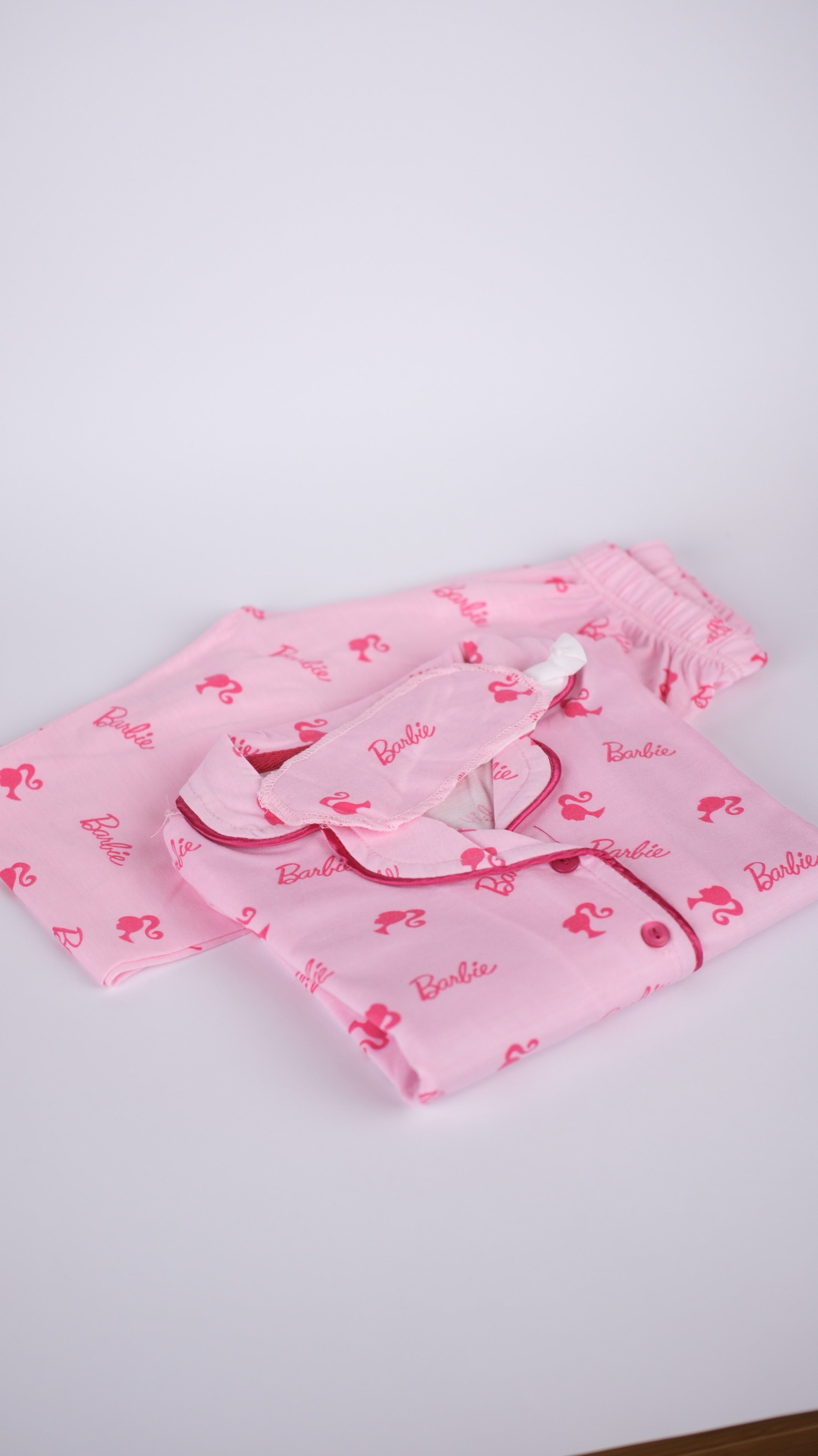 Barbie Desenli Pembe Pijama Takımı